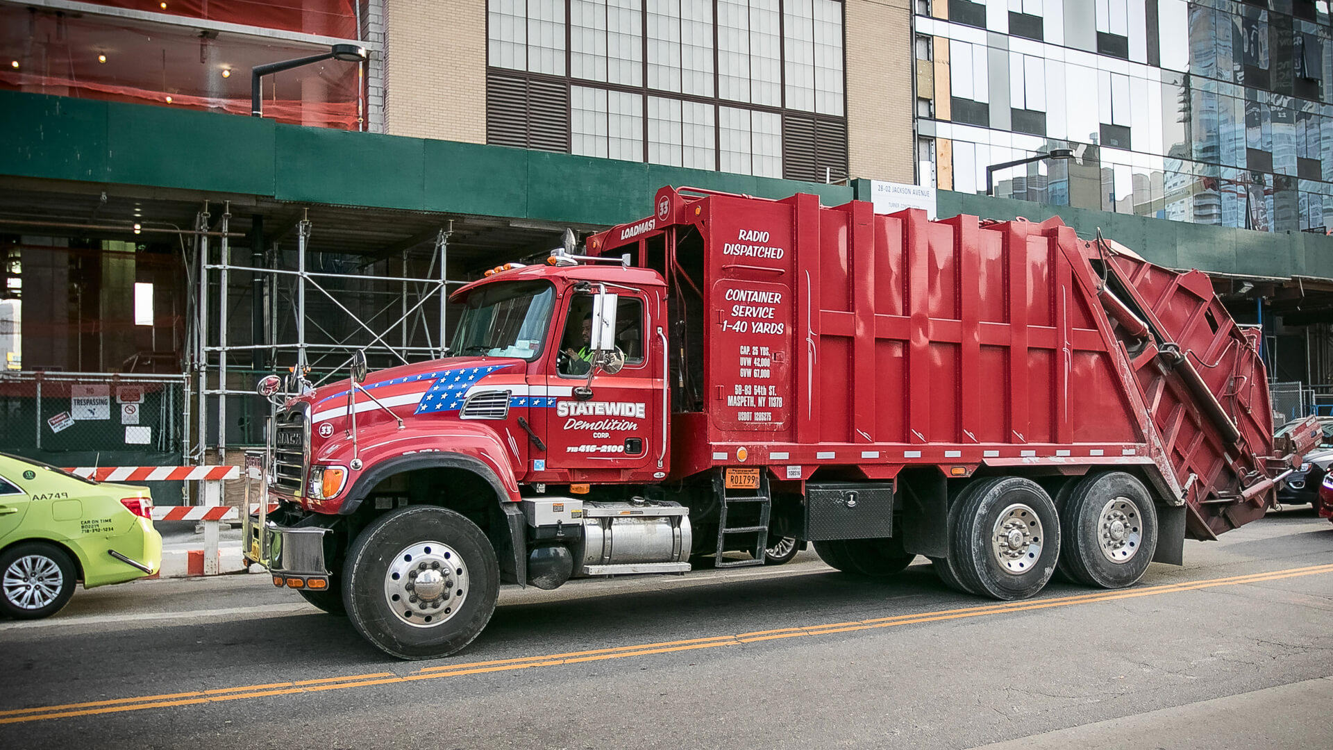 garbage-truck-accident-lawyer