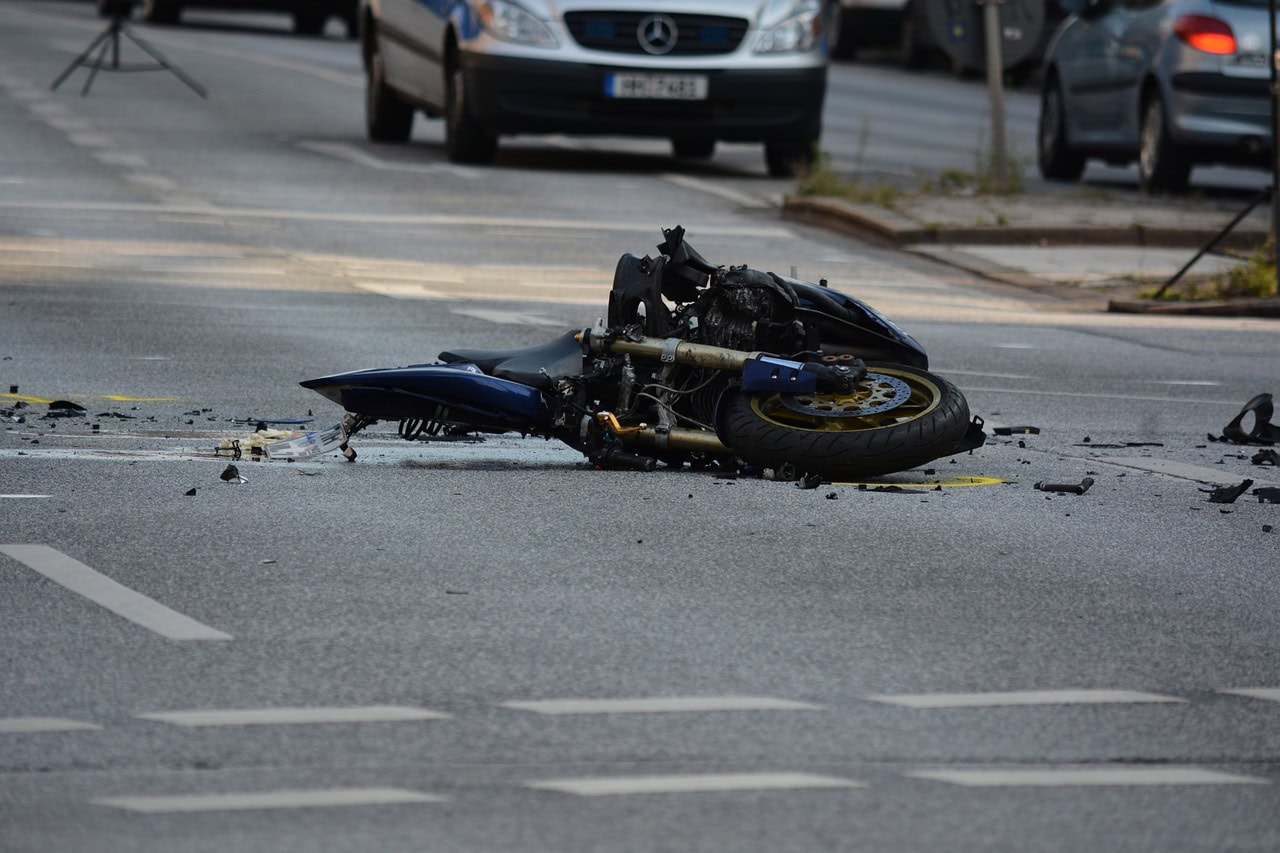 Motorcycle accident on the intersection